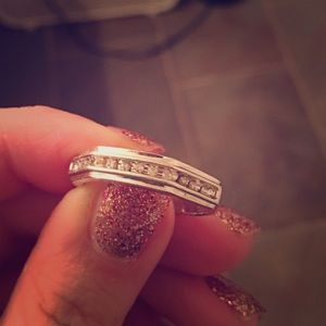 Men’s size 10 ring